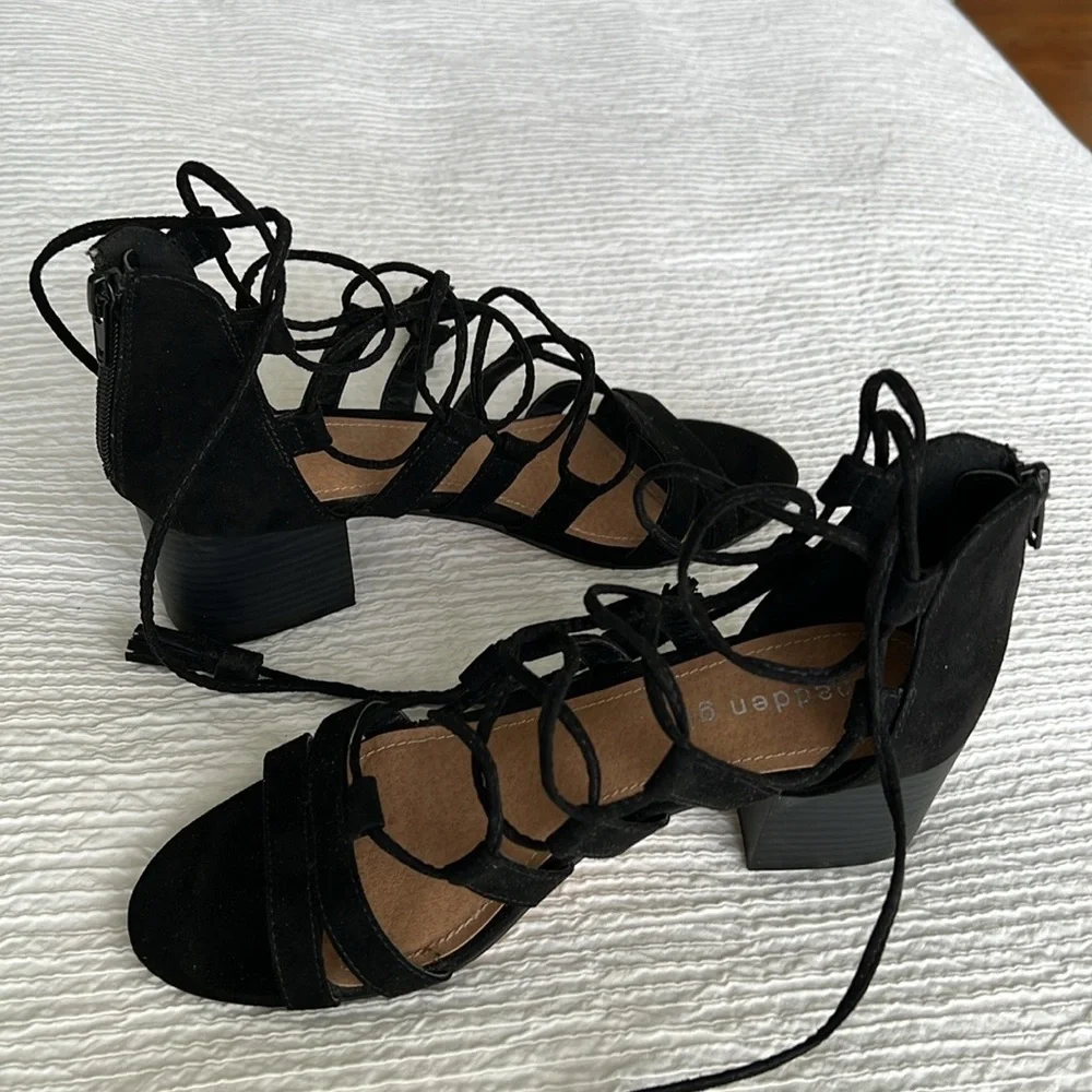 Madden Girl strappy black sandals with tassels and chunky heel 7